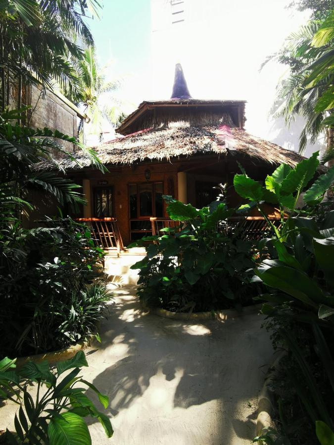 Reddoorz Premium @ Nigi Nigi Nu Noos Station 2 Boracay Balabag (Boracay)